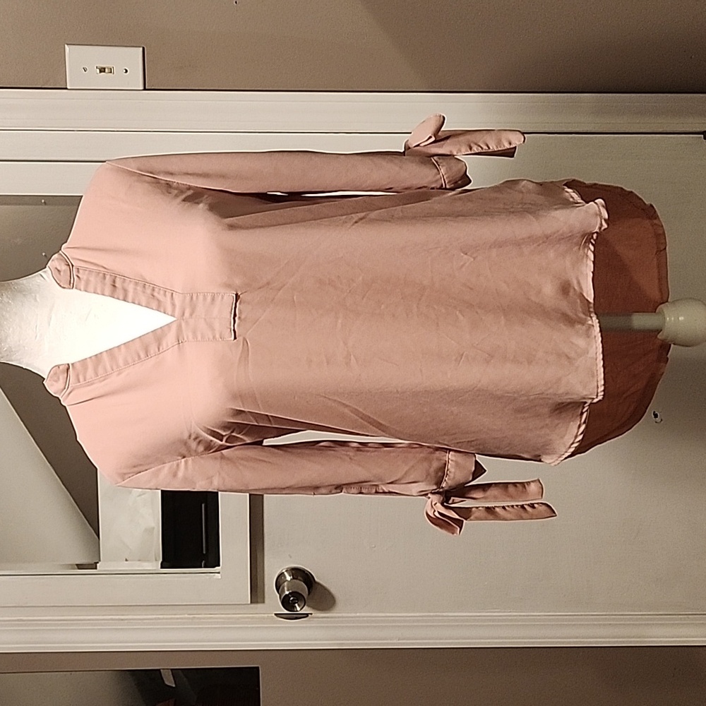 Femme hi-lo blouse